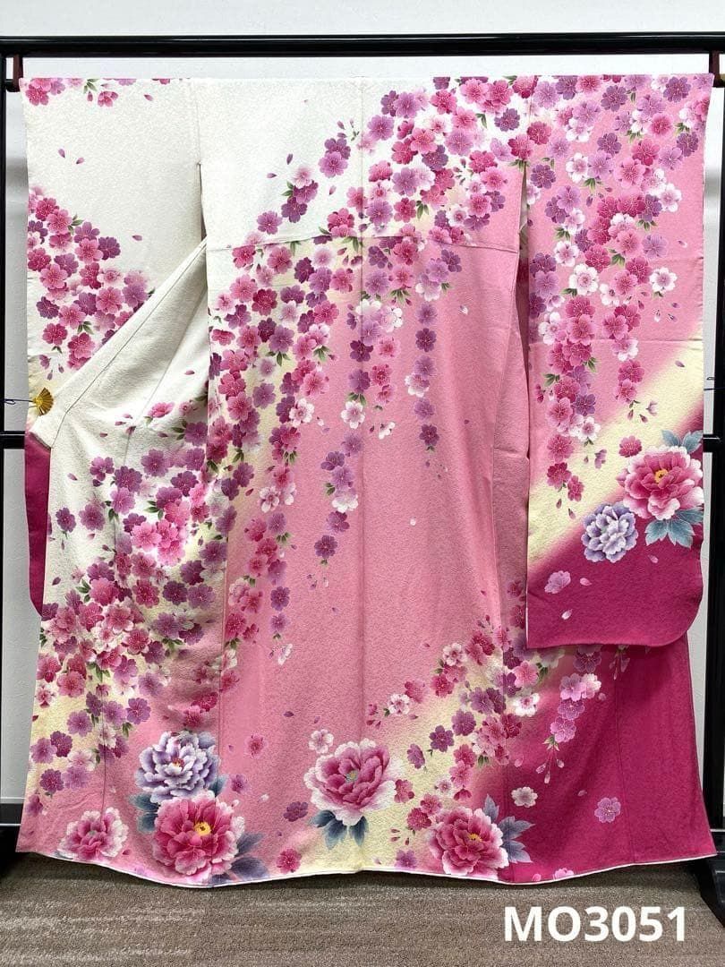 振袖 豪華 銀通し 刺繍 桜 身丈158cm MO3051