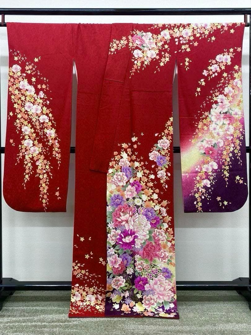 振袖 ラメ刺繍 金彩 紋意匠 身丈164cm MO3562 - メルカリ