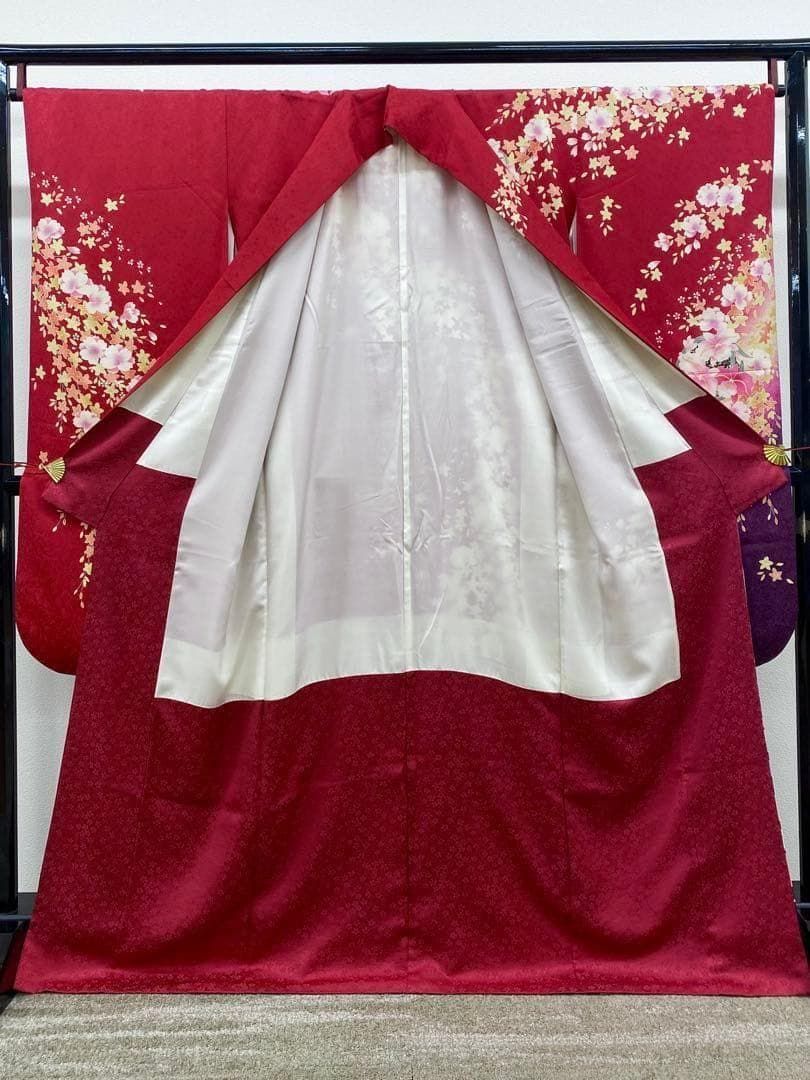 振袖 ラメ刺繍 金彩 紋意匠 身丈164cm MO3562 - メルカリ