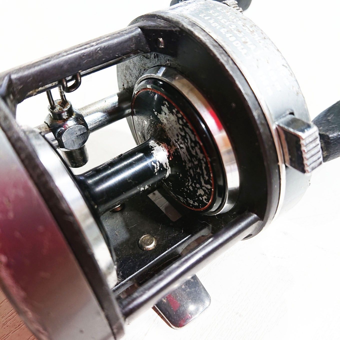 ダイワ DAIWA ミリオネア Millionaire 5HM 2-BALL BEARINGS HI-SPEED