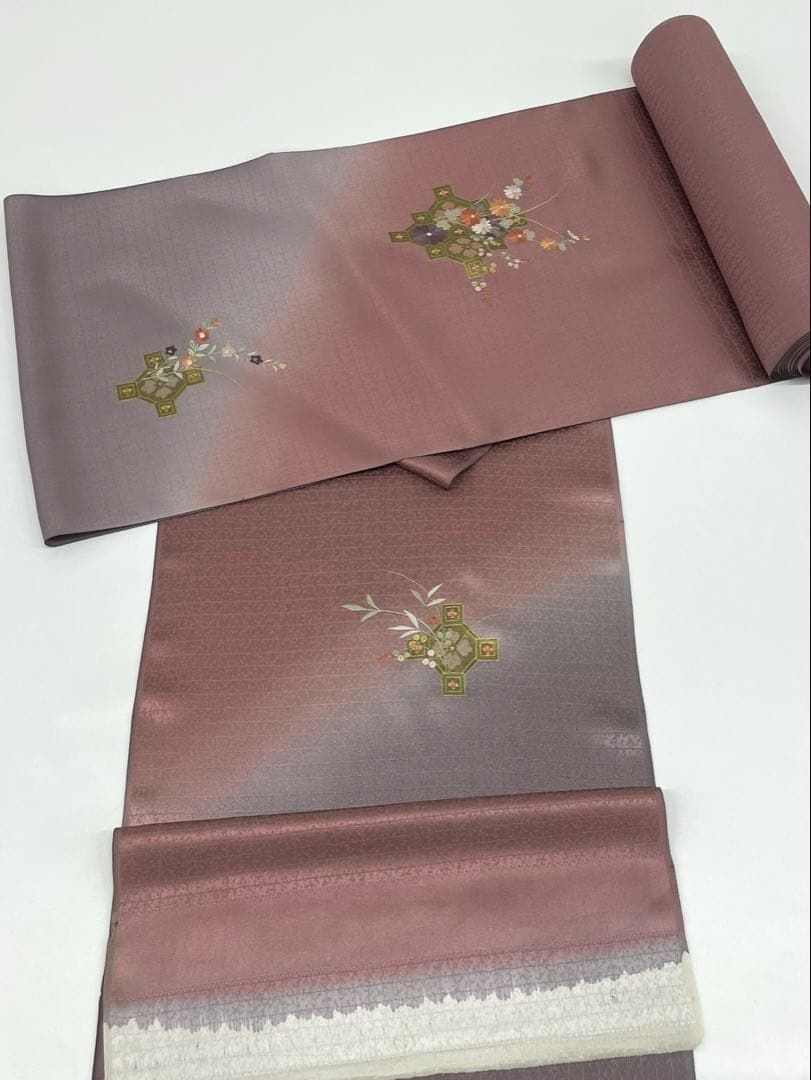 付け下げ 刺繍 金彩 紋意匠 正絹 反物 T9581