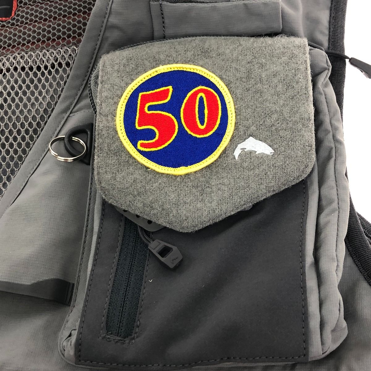 SIMMS 釣り服飾 フィッシングベスト SIZE L RE 38,497 グレー - メルカリ