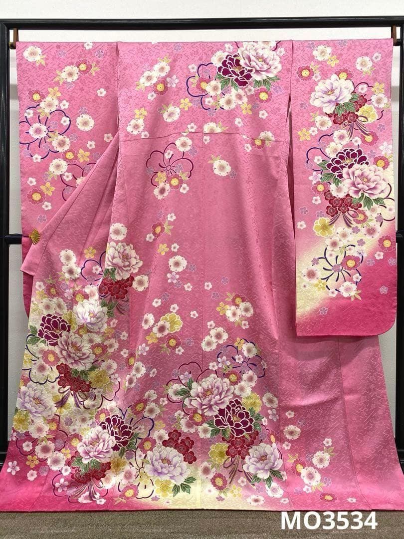 振袖 金彩 紋意匠 身丈172cm 撥水加工済 MO3534 - メルカリ