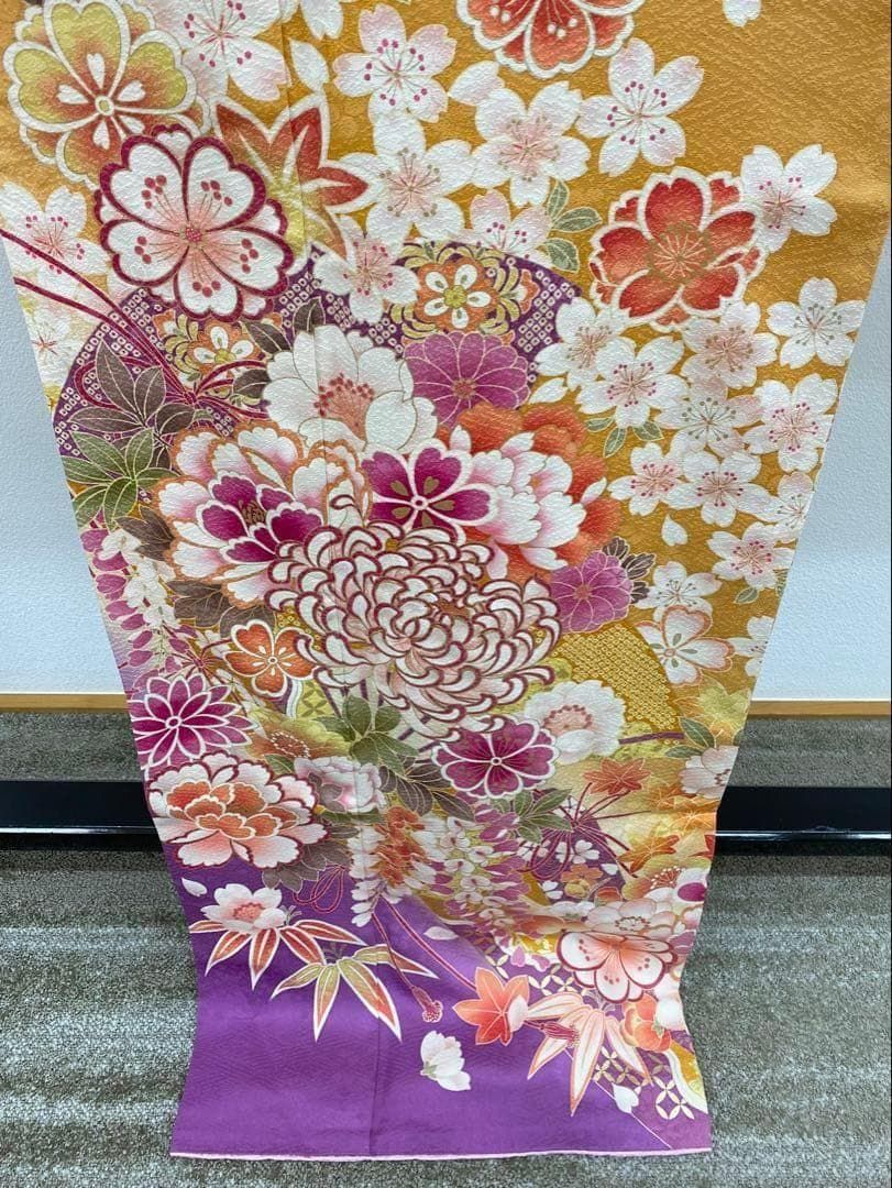 振袖 ラメ刺繍 金彩 紋意匠 身丈170cm 撥水加工済 MO3413 - メルカリ