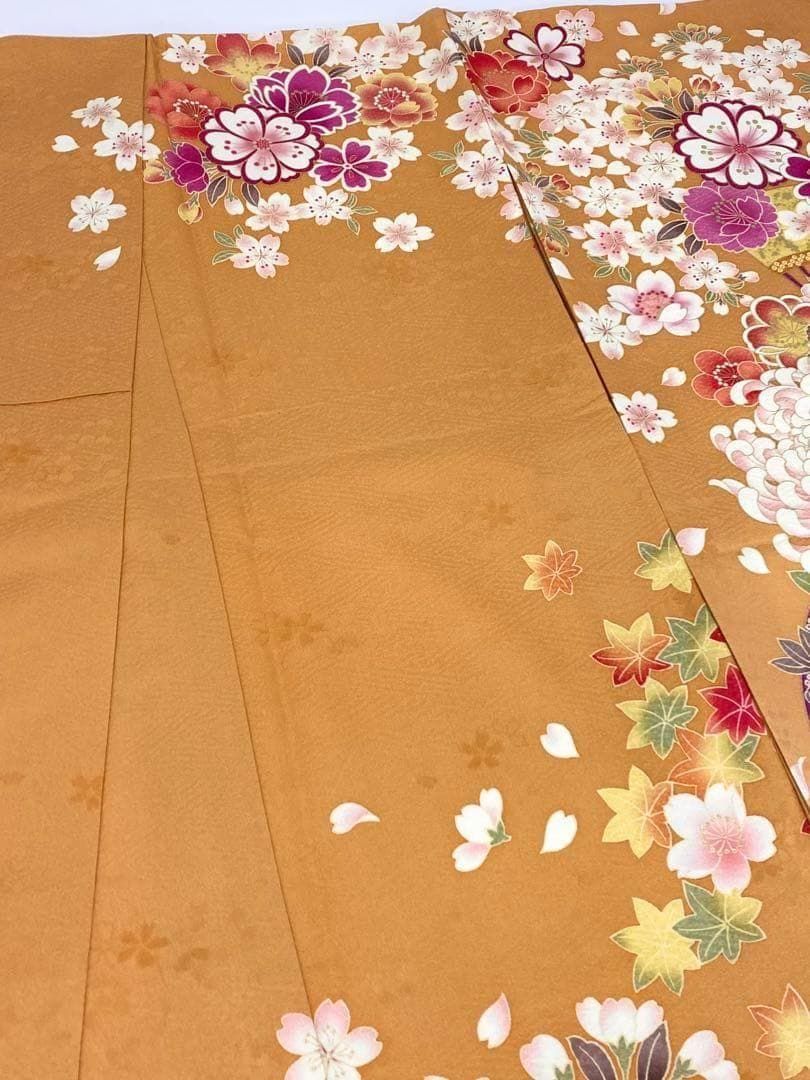 振袖 ラメ刺繍 金彩 紋意匠 身丈170cm 撥水加工済 MO3413 - メルカリ