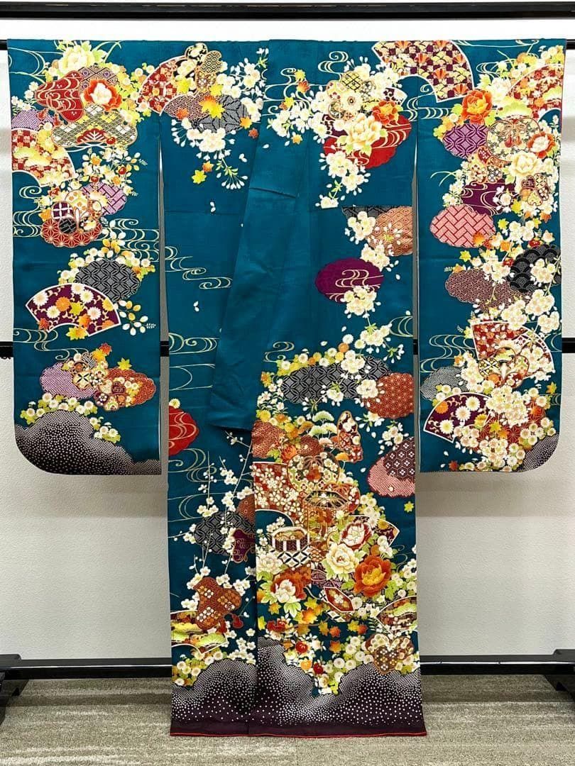 振袖 金彩 刺繍 牡丹 貝桶 紋意匠 身丈167cm 撥水加工済 MO3239 - メルカリ