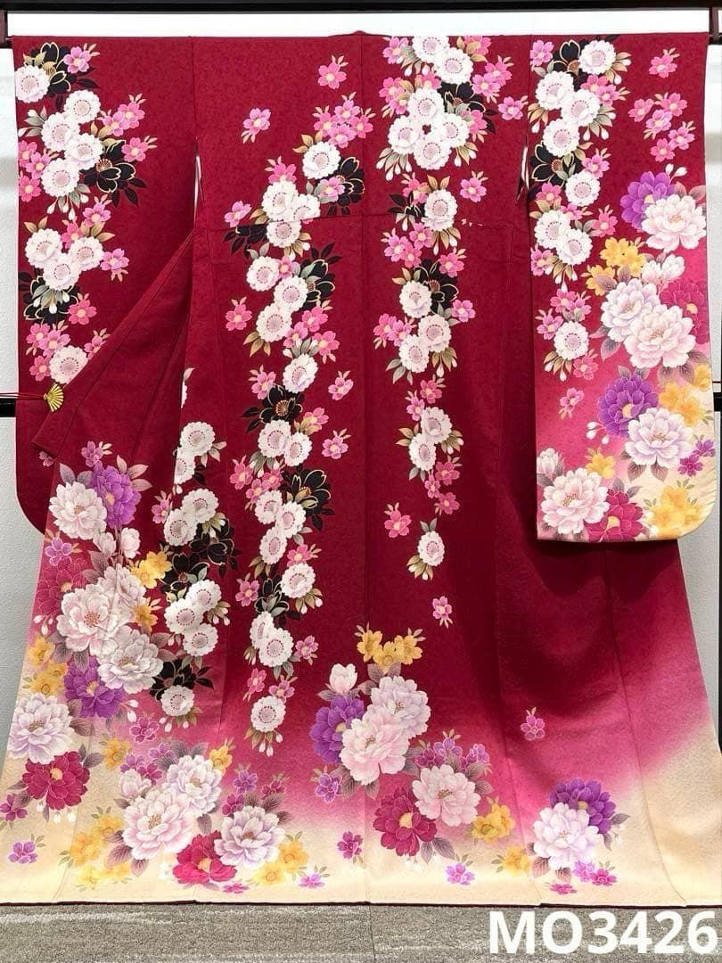振袖 銀通し ラメ刺繍 金彩 紋意匠 身丈172cm 撥水加工済 MO3426
