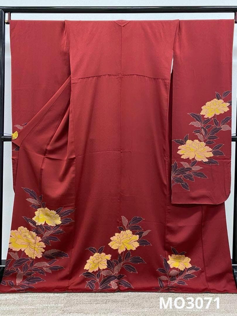 振袖 豪華 金彩 牡丹 紋意匠 身丈168cm 撥水加工済 MO3071