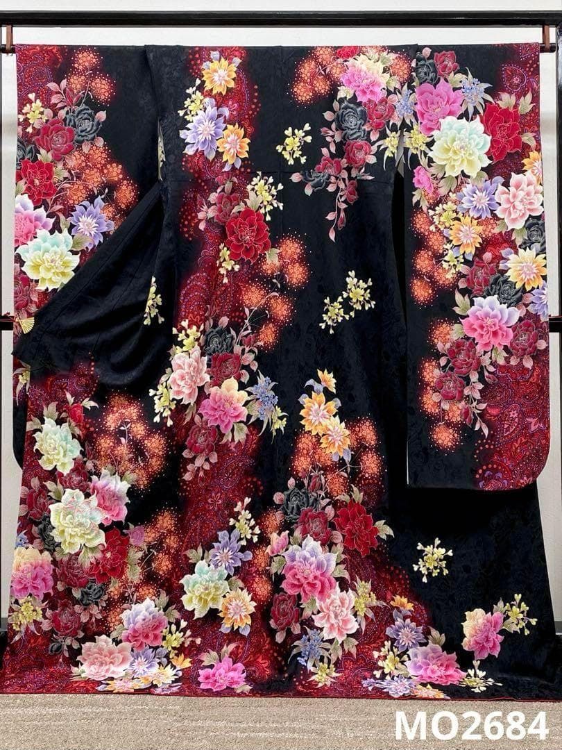 振袖 刺繍 紋意匠 ペイズリー 身丈174cm パールトーン加工済 MO2684