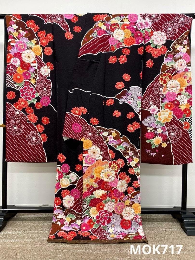 振袖 金駒 金彩 ちりめん 桜 身丈169cm パールトーン加工済 MO3243