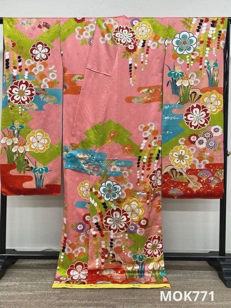 ブランド振袖 仮絵羽 華乱 金彩 銀彩 正絹 未仕立て品 八掛付き MOK771