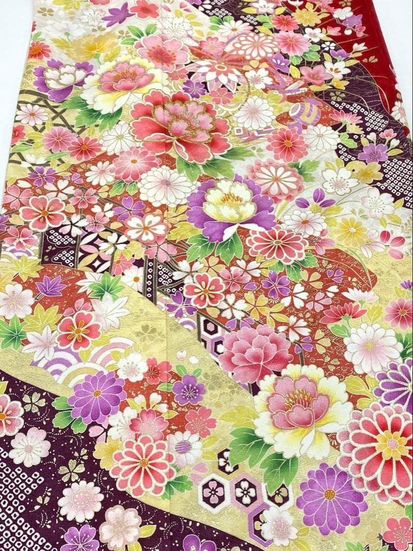振袖 刺繍 金彩 紋意匠 身丈165cm パールトーン加工済 MO3168 - メルカリ