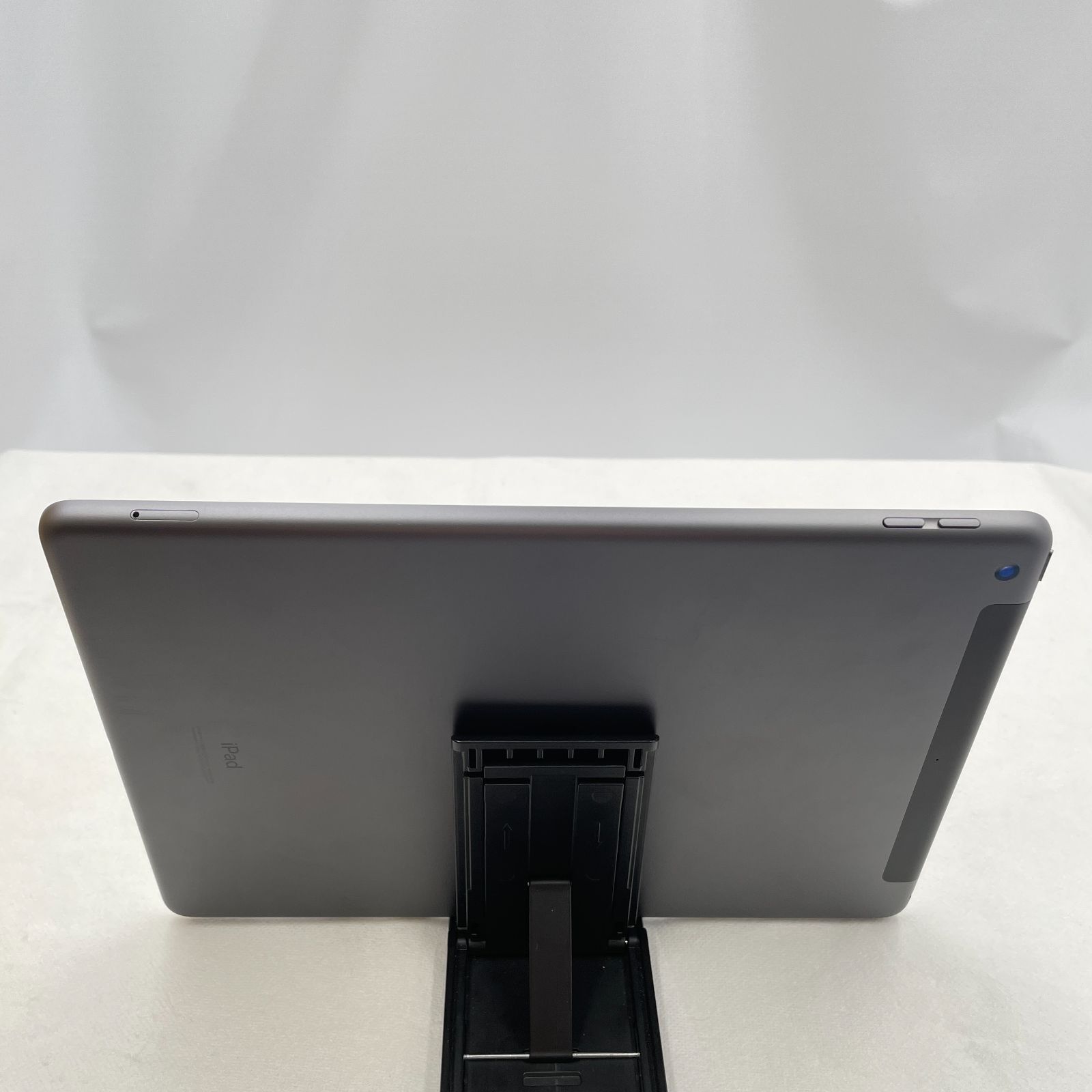 ジャンク iPad 第7世代 10.2