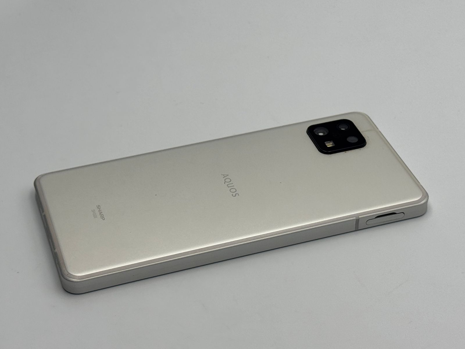 訳ありD】AQUOS sense6 SHG05 シルバー 64GB SIMフリー - メルカリ