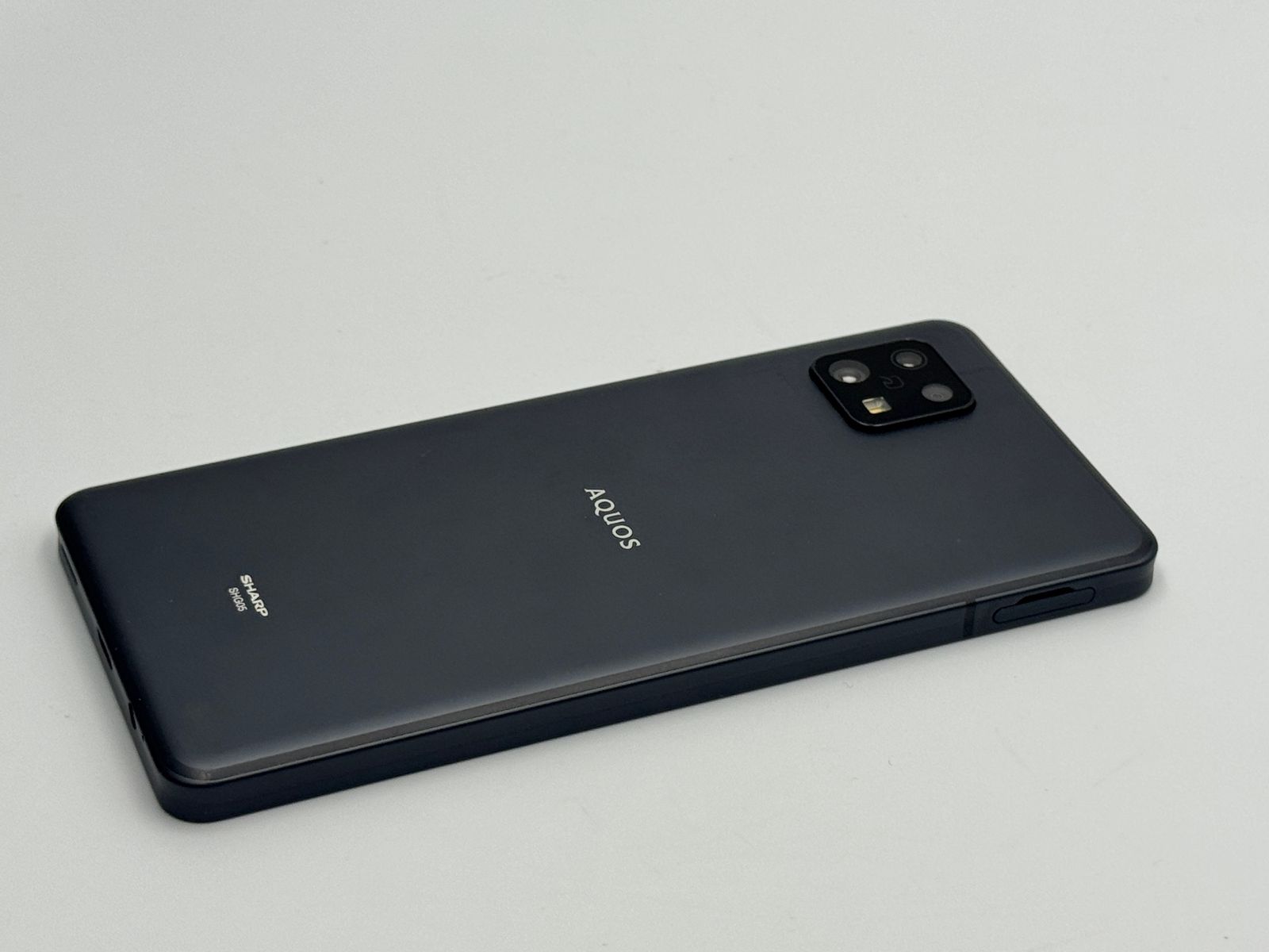 【中古B】AQUOS sense6 SHG05 ブラック SIMフリー 白ロム