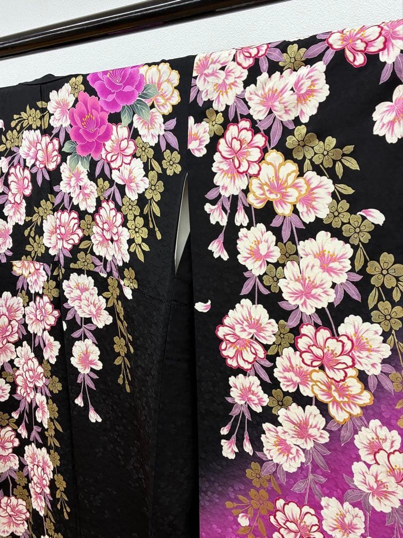 振袖 刺繍 金彩 紋意匠 身丈157cm 撥水加工済 HKT021 - メルカリ