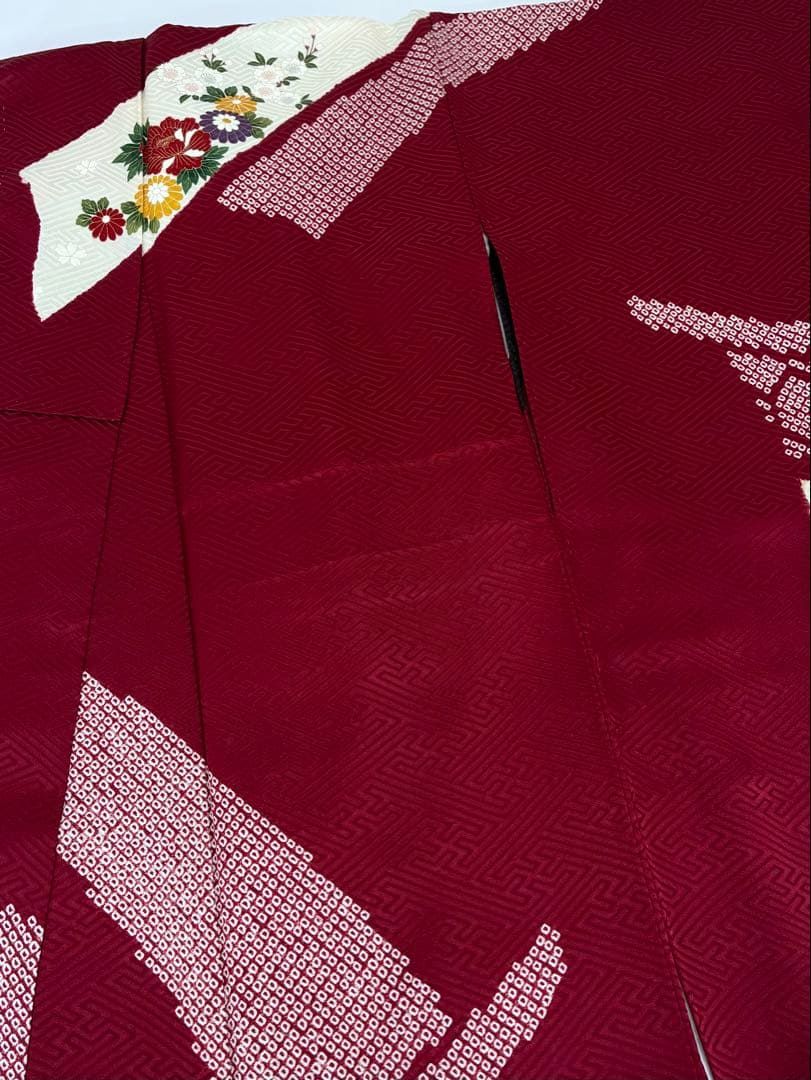 振袖 刺繍 金彩 紋意匠 身丈166cm パールトーン加工済 HKT015 - メルカリ