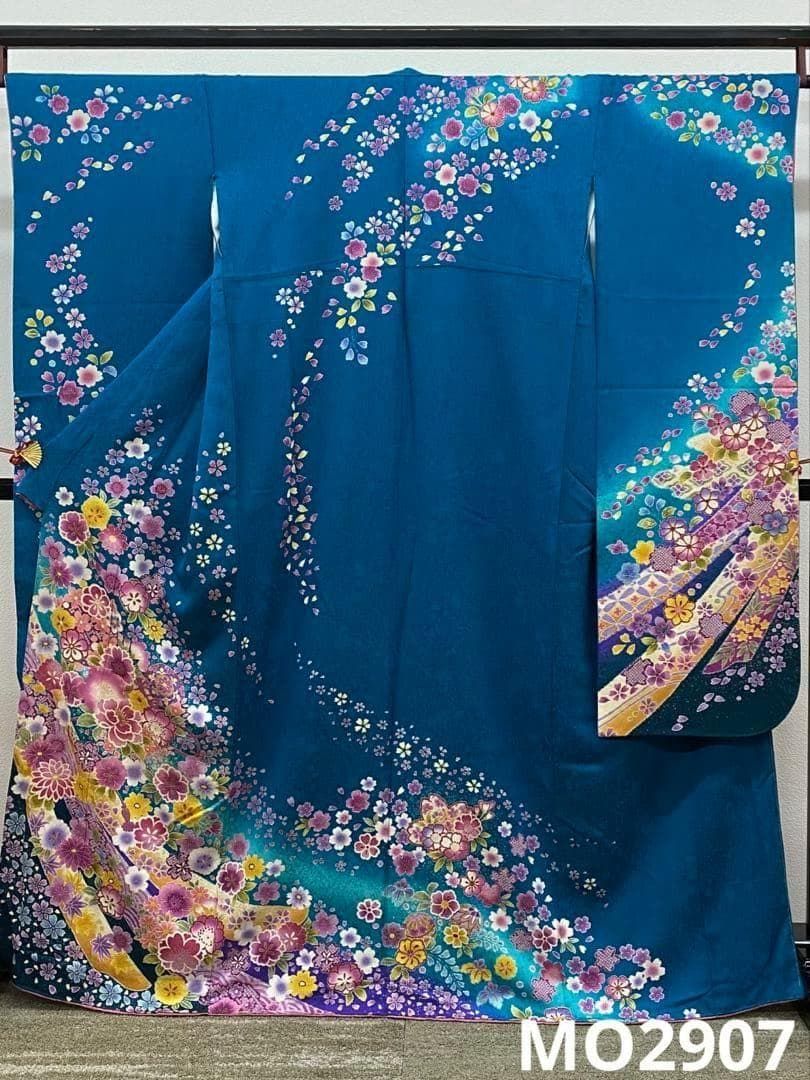 振袖 豪華 金彩 紋意匠 身丈163cm MO2907