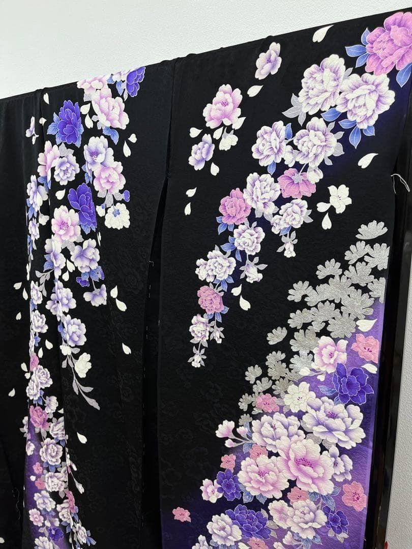 振袖 仮絵羽 銀彩 ストーン 紋意匠 正絹 未仕立て品 八掛付き MOK913