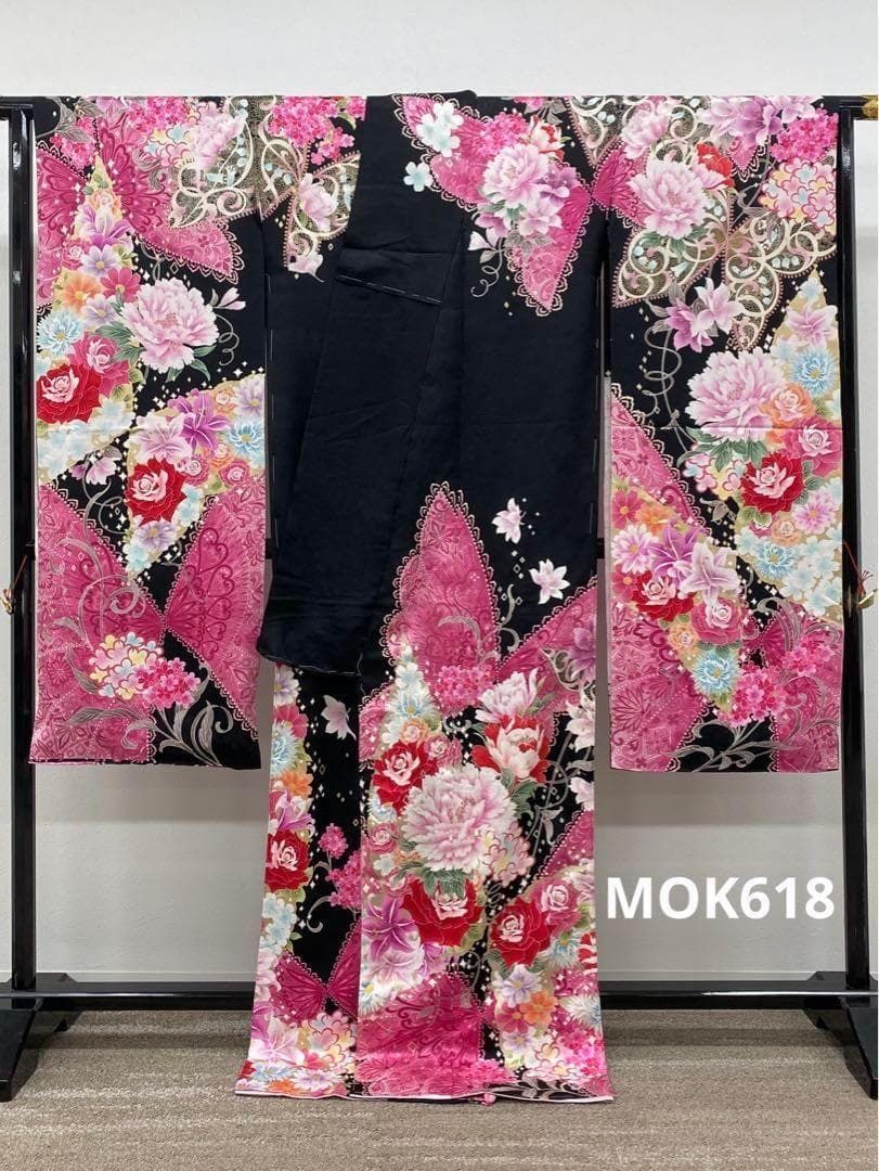 振袖 仮絵羽 金彩 紋意匠 牡丹 薔薇 正絹 未仕立て品 八掛付き MOK618