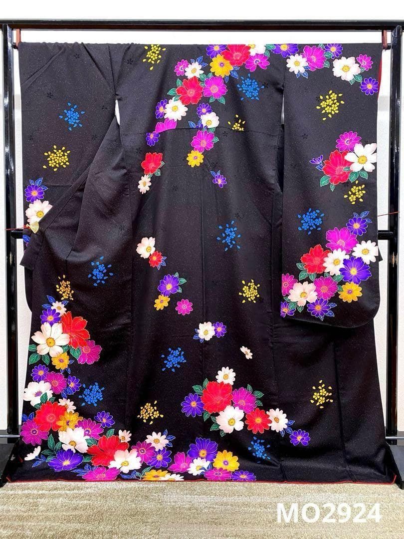 ポリエステル振袖 Lako Kura 縦銀通し 身丈170cm MOP624 ポリエステル振袖 Lako Kura 縦銀通し 身丈170cm MOP624