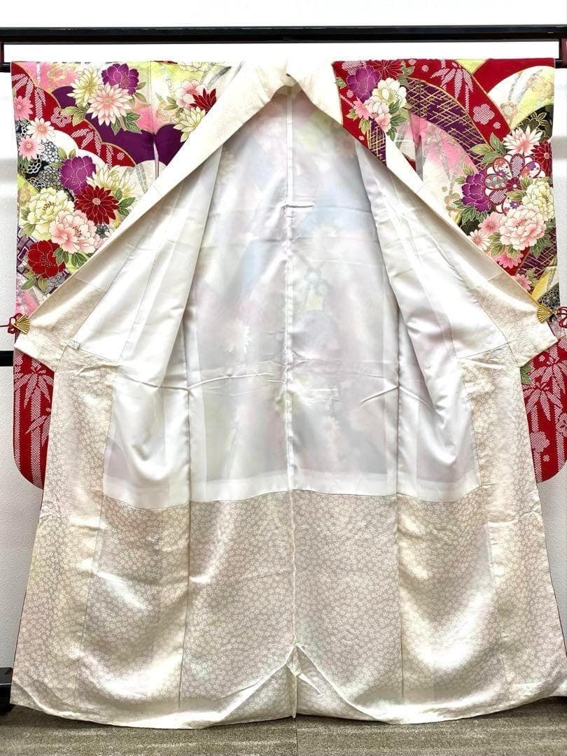 振袖 豪華 銀通し 刺繍 金彩 紋意匠 身丈159cm 撥水加工済 MO2942
