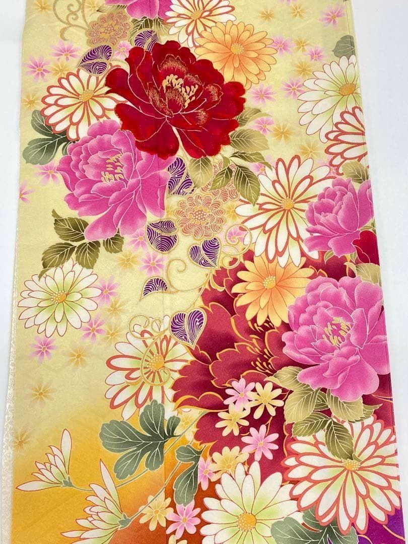 振袖 豪華 銀通し 刺繍 金彩 紋意匠 身丈160cm MO2816 - メルカリ