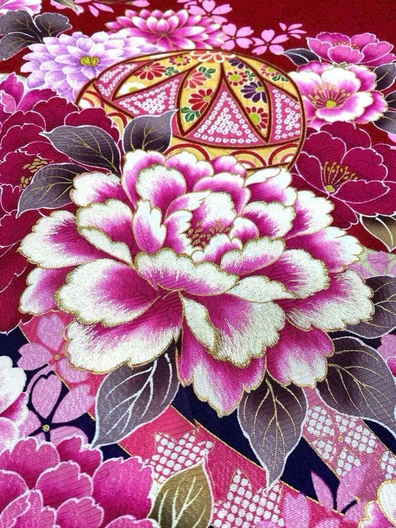 振袖 金彩豪華 ラメ刺繍 紋意匠 身丈164cm 撥水加工済 MO2899 - メルカリ