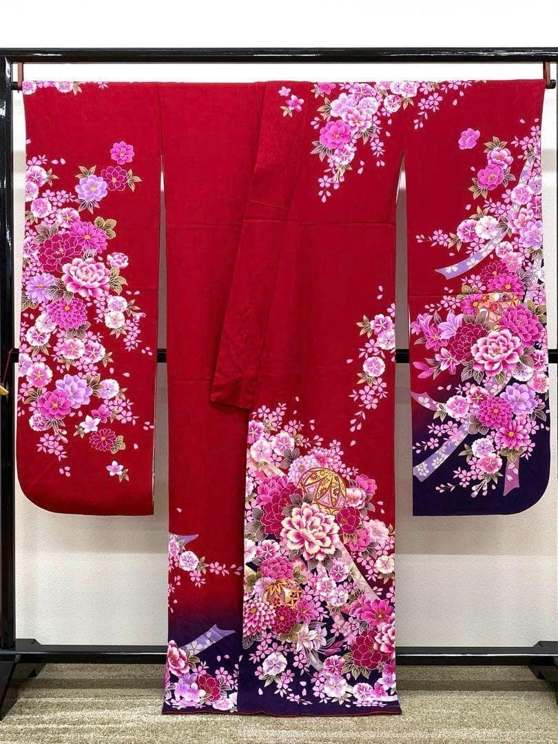 振袖 金彩豪華 ラメ刺繍 紋意匠 身丈164cm 撥水加工済 MO2899 - メルカリ
