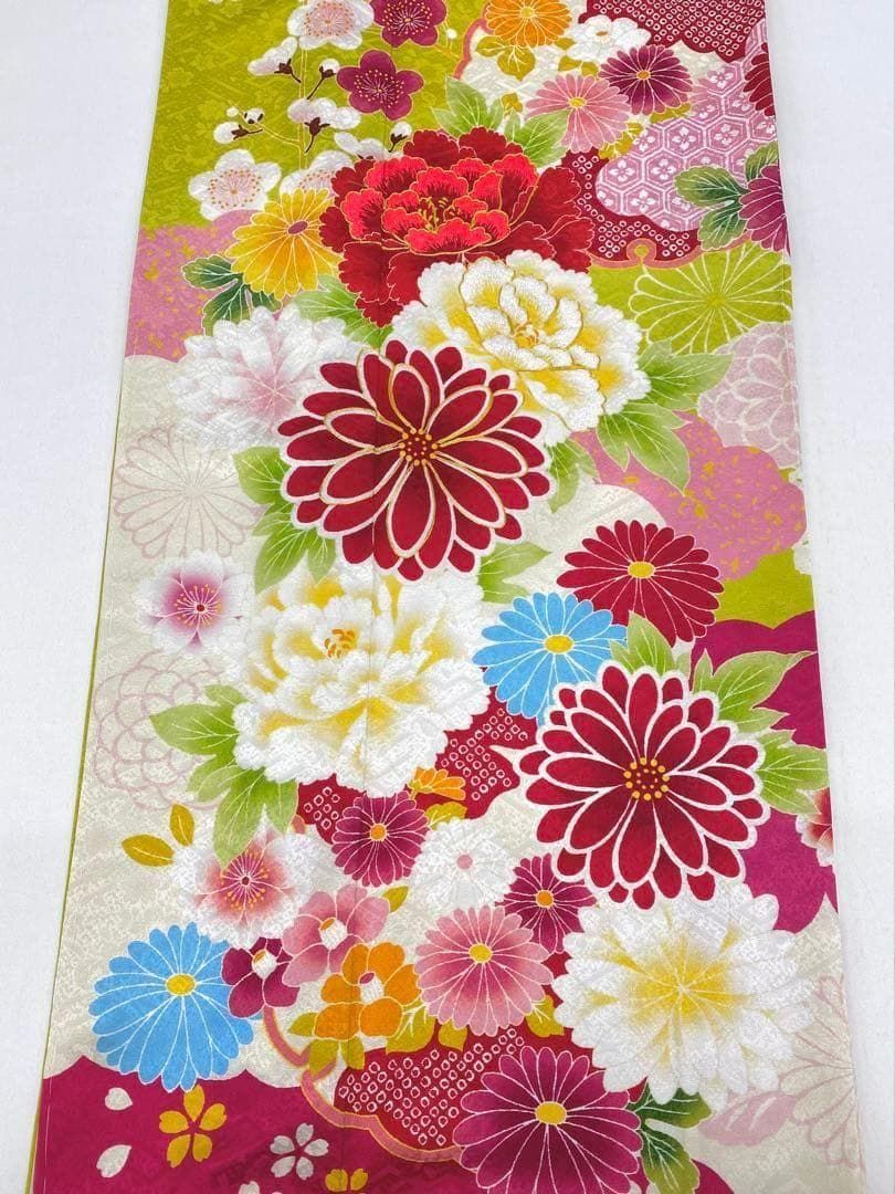 振袖 豪華 刺繍 金駒 紋意匠 身丈174cm 躾糸付き MO2767 振袖 豪華 刺繍 金駒 紋意匠 身丈174cm 躾糸付き MO2767