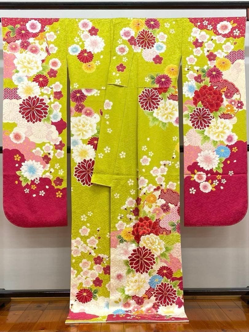 振袖 豪華 刺繍 金駒 紋意匠 身丈174cm 躾糸付き MO2767 振袖 豪華 刺繍 金駒 紋意匠 身丈174cm 躾糸付き MO2767