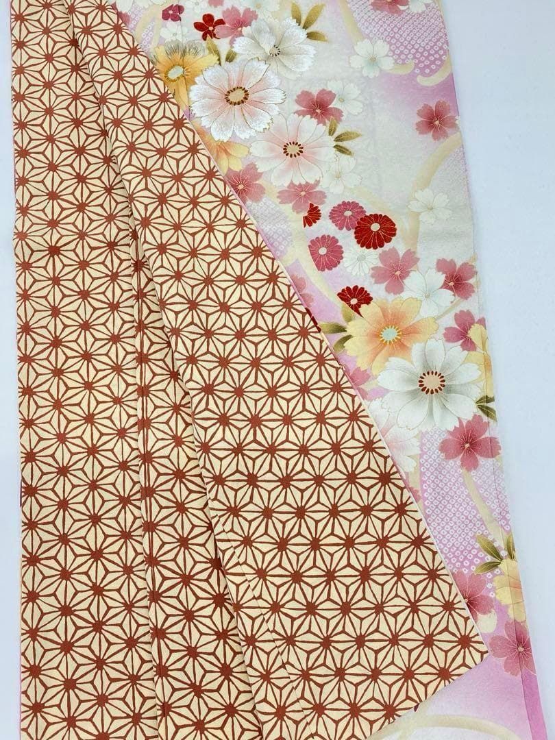振袖 豪華 銀通し 刺繍 金彩 紋意匠 柄八掛 身丈164cm MO2940 - メルカリ