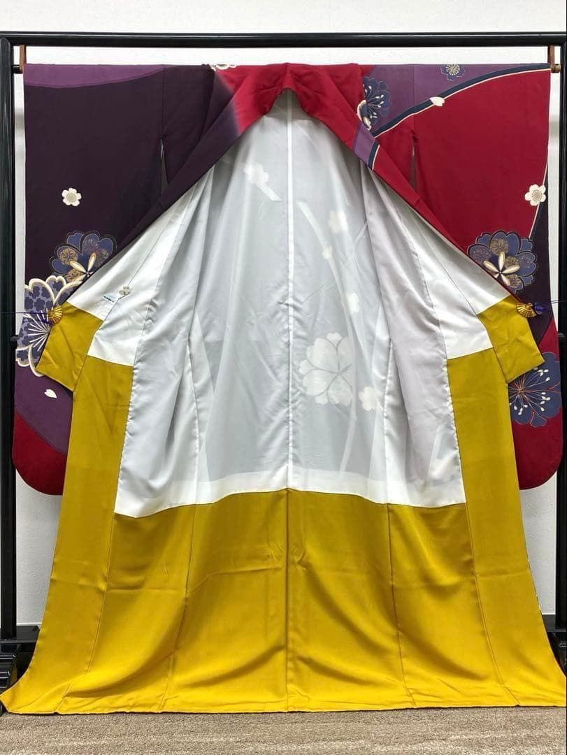 振袖 金駒 金彩 ちりめん 桜 身丈169cm パールトーン加工済 MO3243