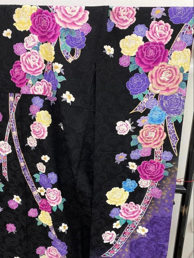 振袖 豪華 刺繍 金彩 薔薇 ふくれ織紋意匠 身丈169cm MO2741 振袖 豪華 刺繍 金彩 薔薇 ふくれ織紋意匠 身丈169cm MO2741 - メルカリ