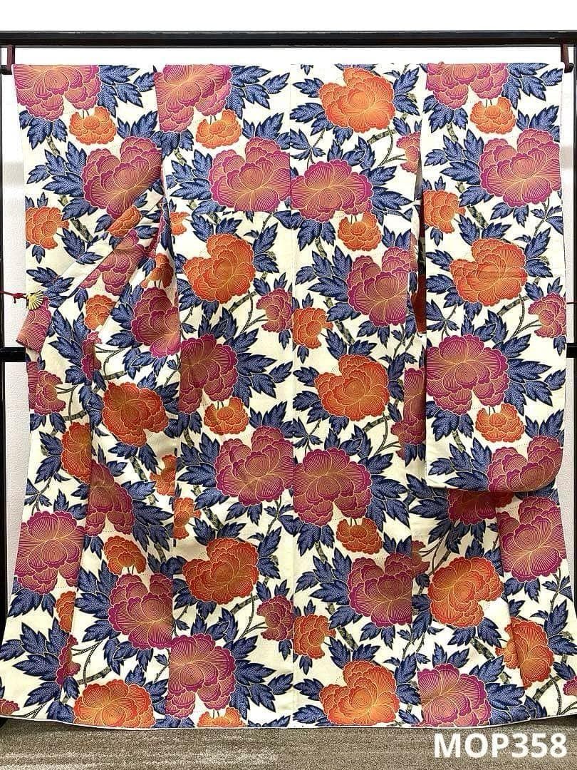 ポリエステル振袖 豪華 大輪 紋意匠 身丈165cm MOP358