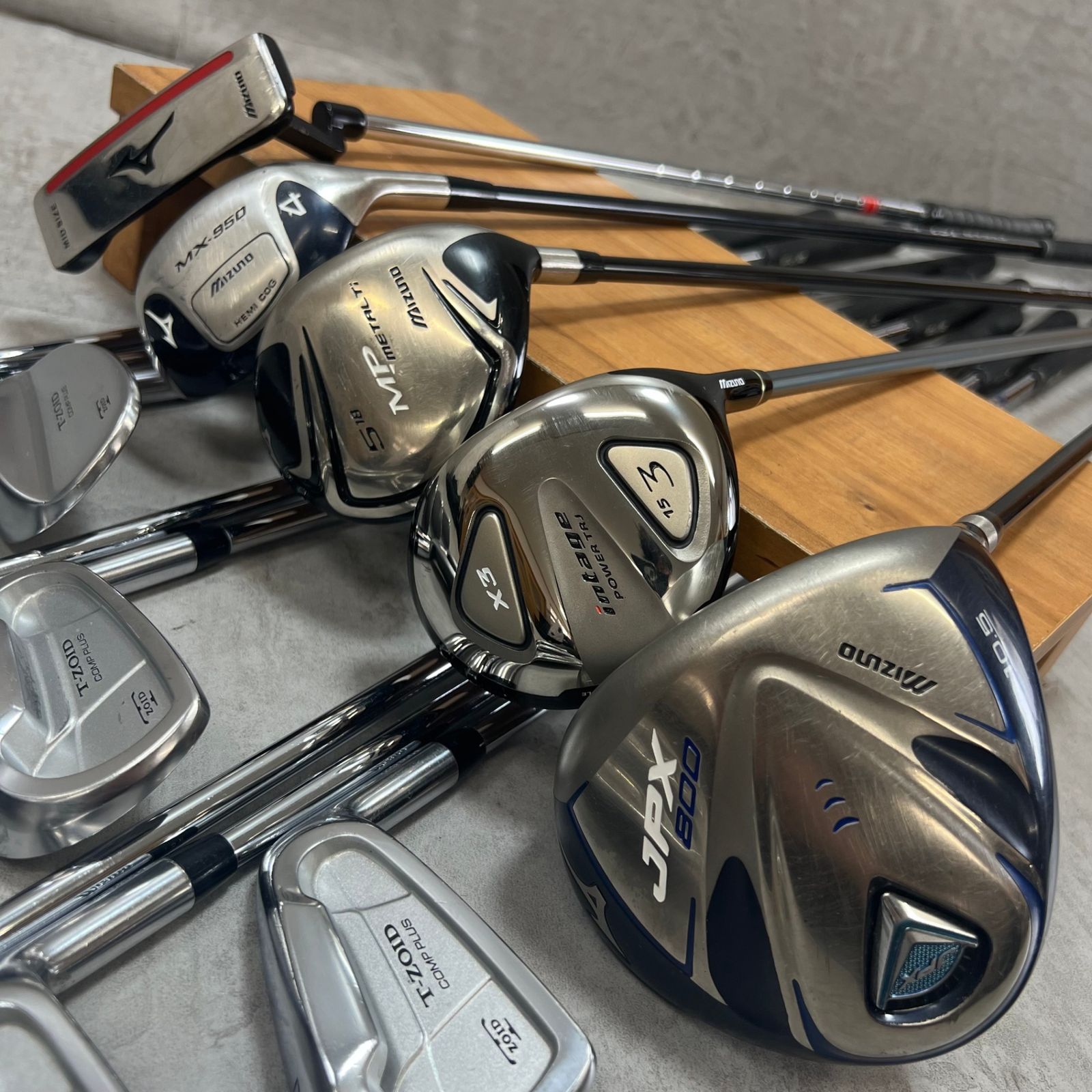 Golfクラブセット 中古 Mizuno他 バッグ付 MIZUNO ミズノ メンズゴルフ クラブセット 13本 右利き用 キャディ