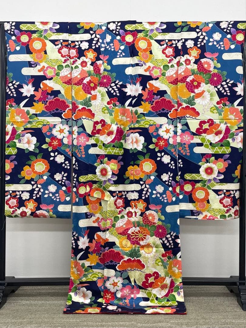 仮絵羽 振袖 金駒 金彩 紋意匠 未仕立て品 正絹 八掛付き HFT003 仮絵羽 振袖 金駒 金彩 紋意匠 未仕立て品 正絹 八掛付き HFT002