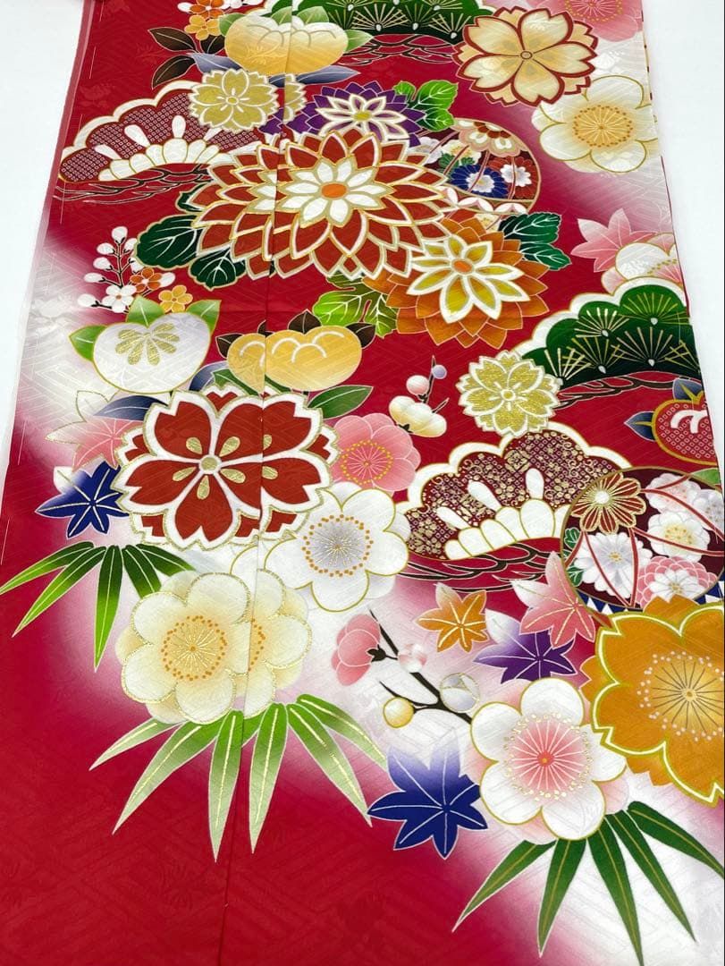 仮絵羽 振袖 金駒 金彩 紋意匠 未仕立て品 正絹 八掛付き HFT001