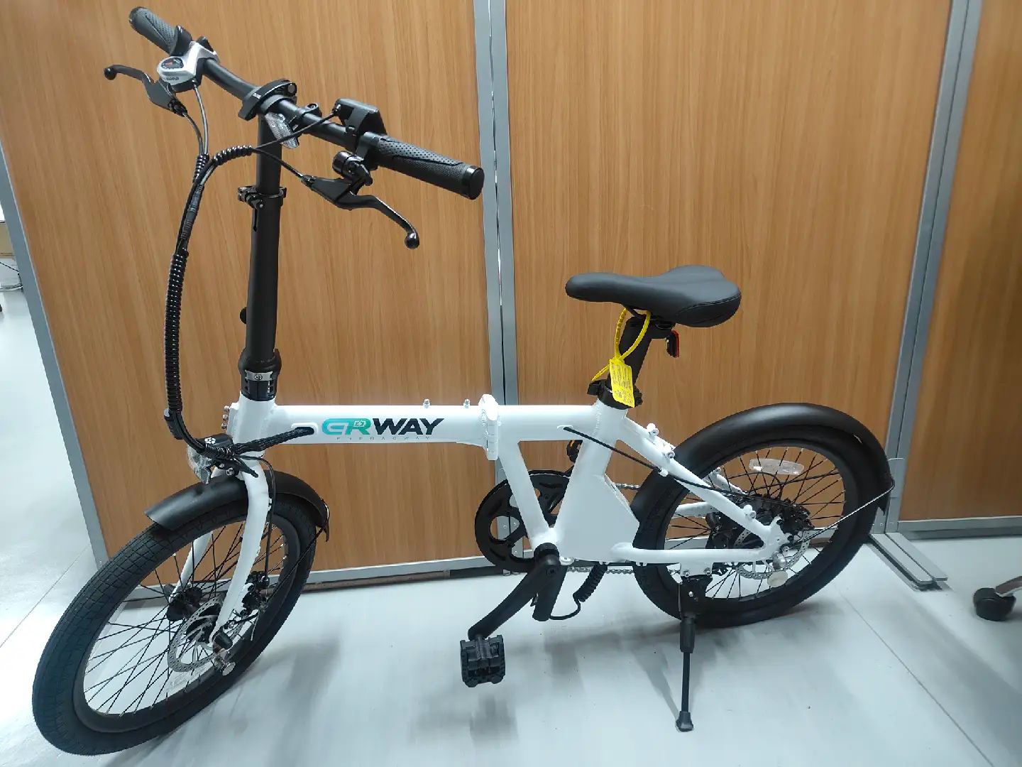 夏の大感謝祭開催中！】電動アシスト自転車 ERWAY A01 ホワイト - メルカリ