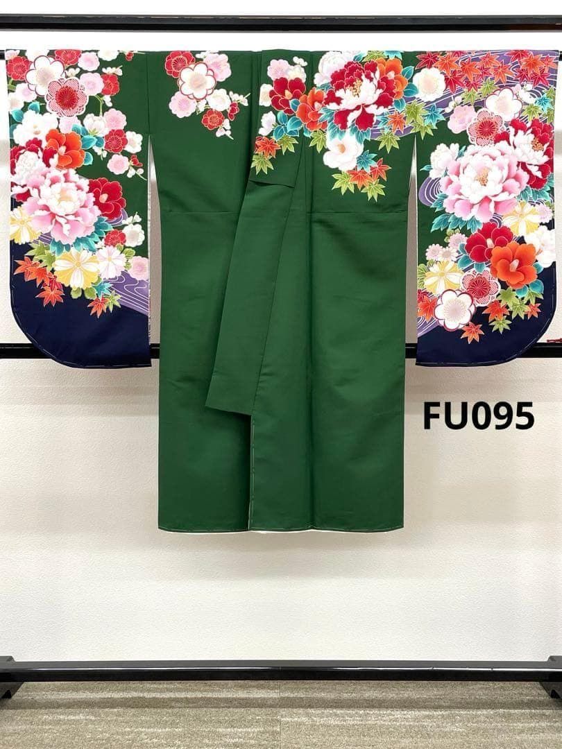 二尺袖 ポリエステル着物 金彩 牡丹 梅 紅葉 大輪 袴用 FU095