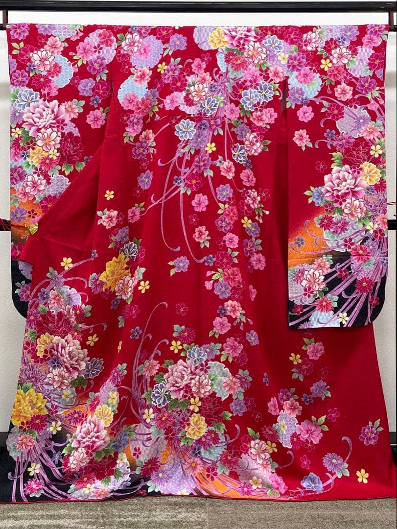 振袖 銀通し ラメ刺繍 金彩 紋意匠 身丈167cm 撥水加工済 MO3798