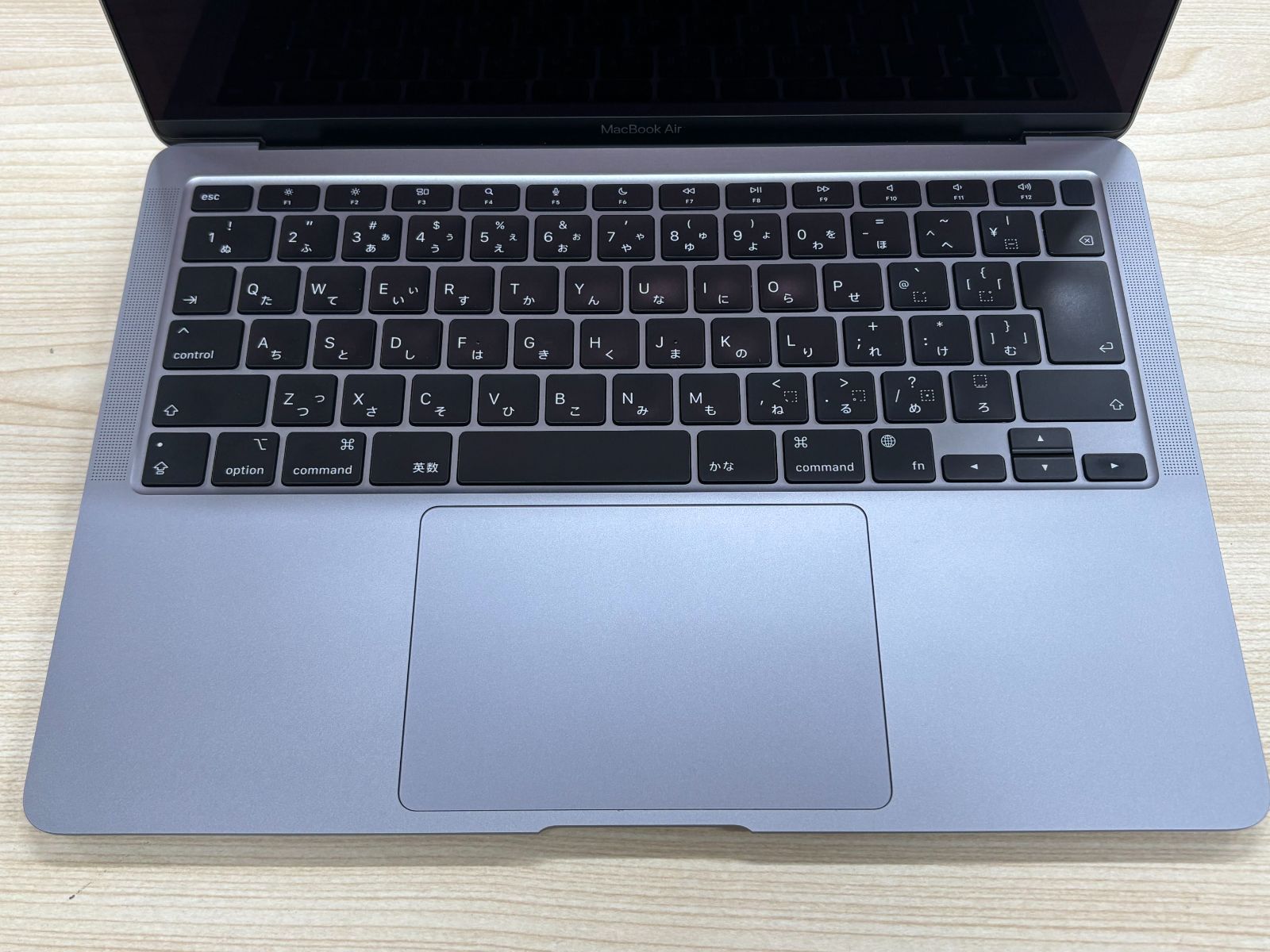 【ほぼ新品】M2 Macbook Air 256GB 8GB【長期保証残りアリ】 MacBook Air M1 8GB 256GB 2020年 美品 Apple - メルカリ