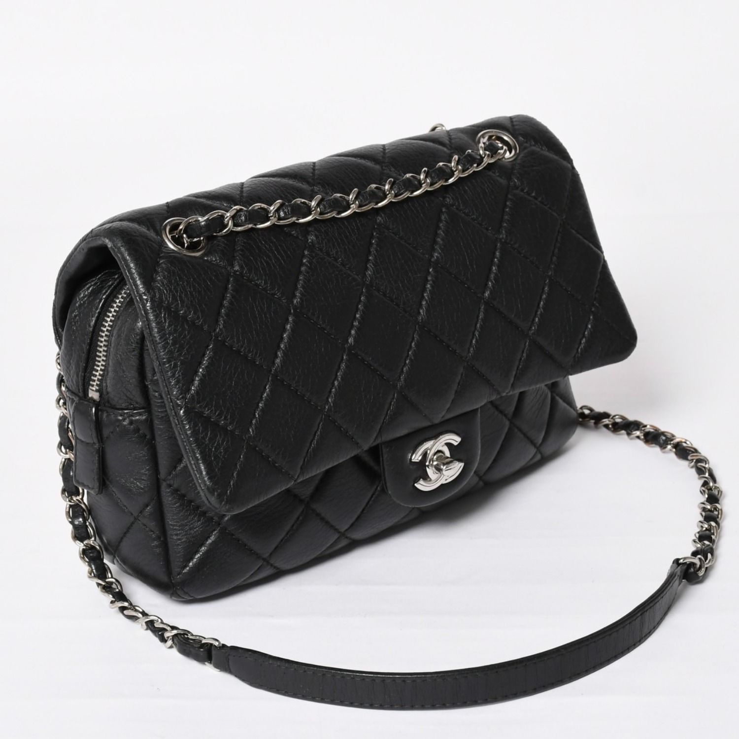 CHANEL シャネル【美品】ビンテージ フラップ ショルダーバッグ 極美品 CHANEL シャネル Sフラップ Wチェーンショルダーバッグ 21番台