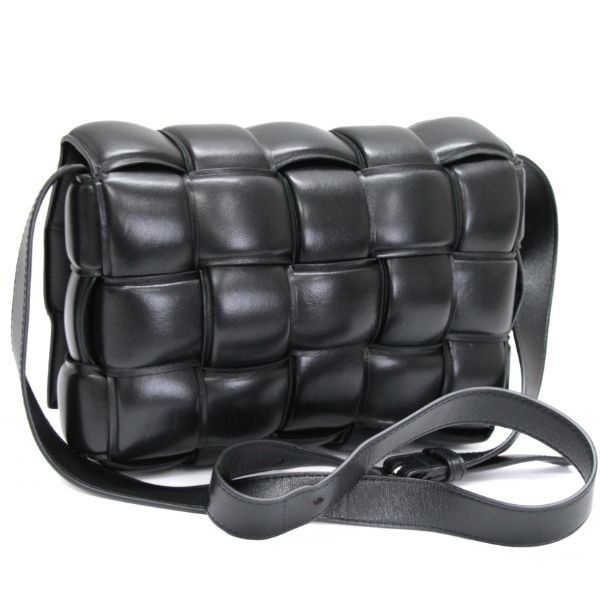 美品 ボッテガ BOTTEGA VENETA イントレチャート パデットカセット