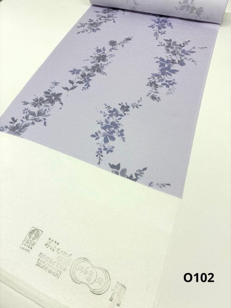 伝統工芸品　丹後ちりめん 正絹 反物 草花模様 小紋 紋意匠 丹後ちりめん 草花 反物 正絹 O102 - メルカリ