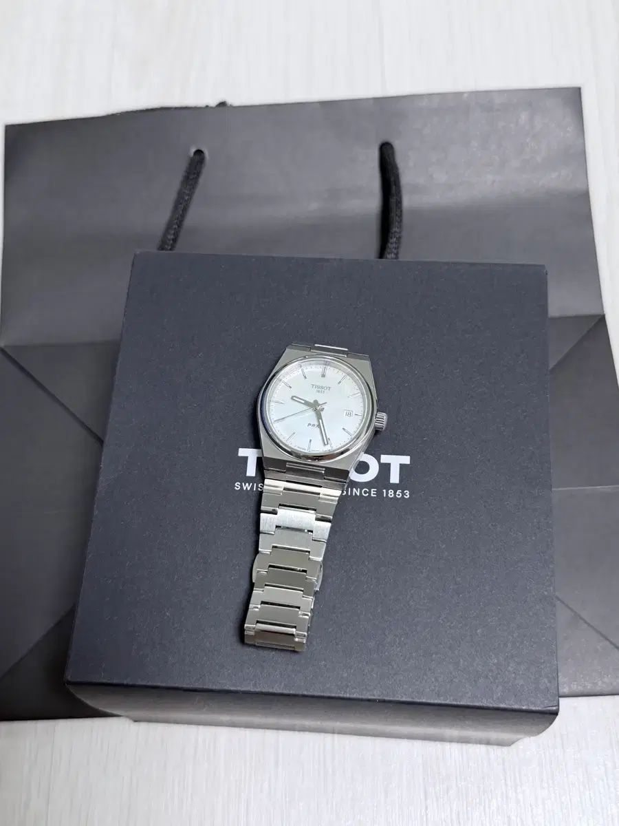 TISSOT ティソ PRX クオーツ 35mm 白蝶貝ダイアル