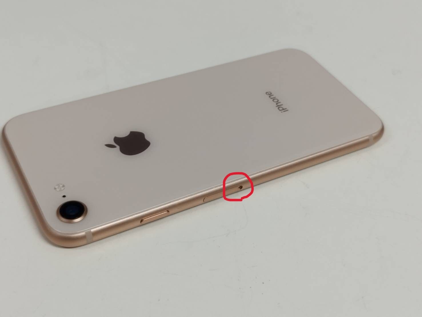 iPhone 8 64GB ゴールド SIMフリー バッテリー87% - メルカリ