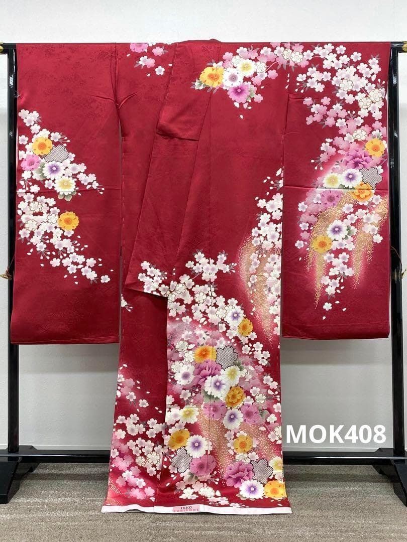 振袖　IKKO 仮絵羽 金彩 牡丹 洋花 未仕立て品 八掛付き MOK508