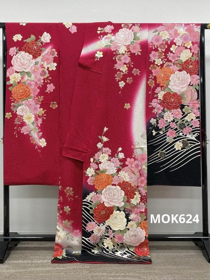 振袖 仮絵羽 ラメ刺繍 金彩 銀彩 牡丹 未仕立て品 八掛付き MOK624