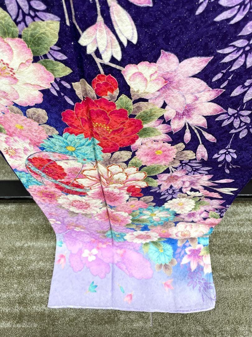 振袖 銀通し ラメ刺繍 金彩 紋意匠 身丈171cm MO3784 - メルカリ